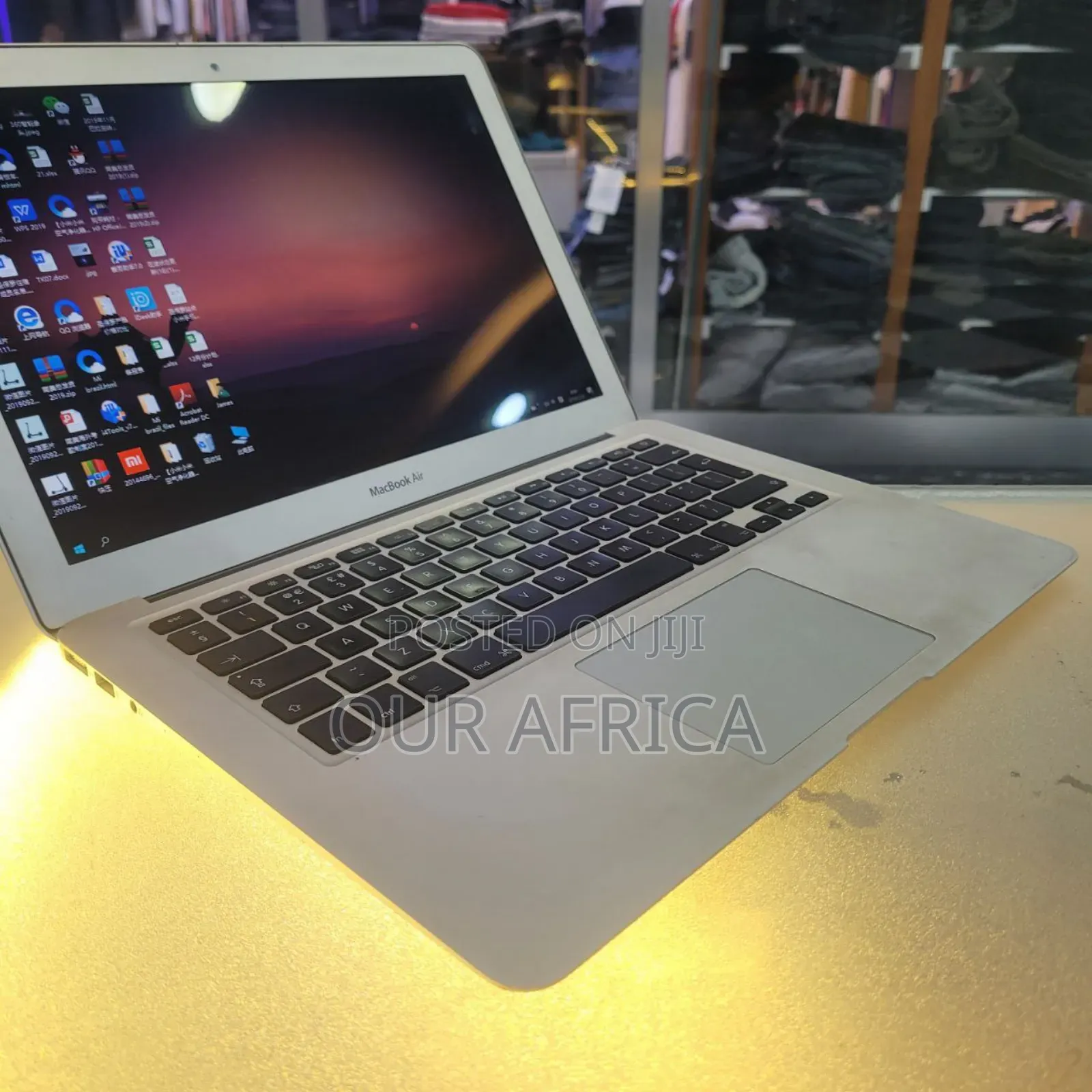 Laptop Apple MacBook Air 2017 8GB Intel Core I7 SSD 512GB