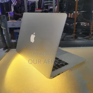 Laptop Apple MacBook Air 2017 8GB Intel Core I7 SSD 512GB