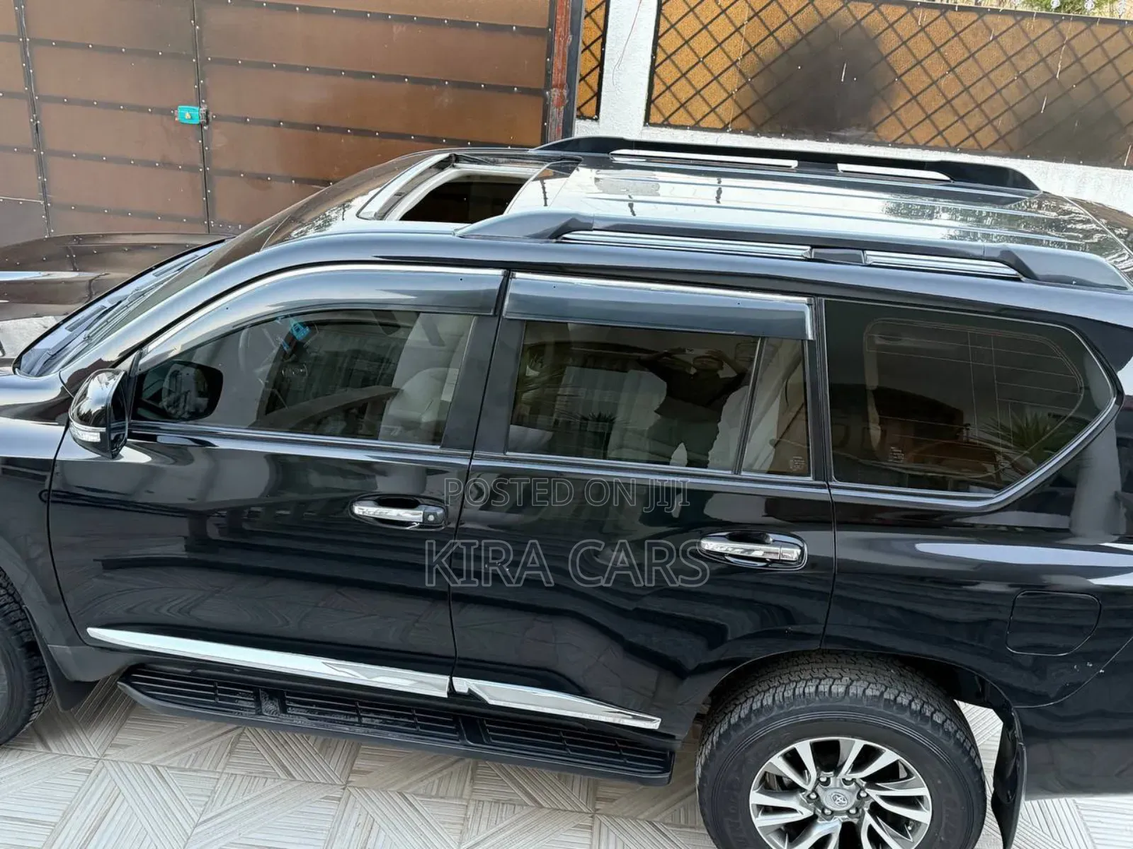 Toyota Land Cruiser Prado 2018 Gray