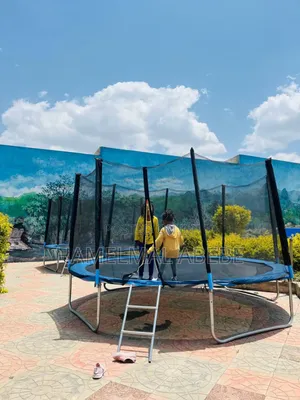 Photo - Trampoline