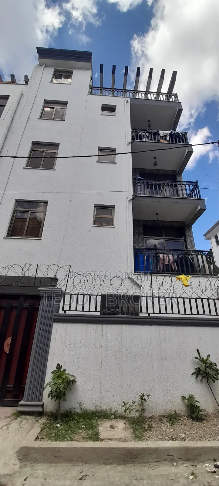 7bdrm House in Haile Garment, Nifas Silk-Lafto for sale