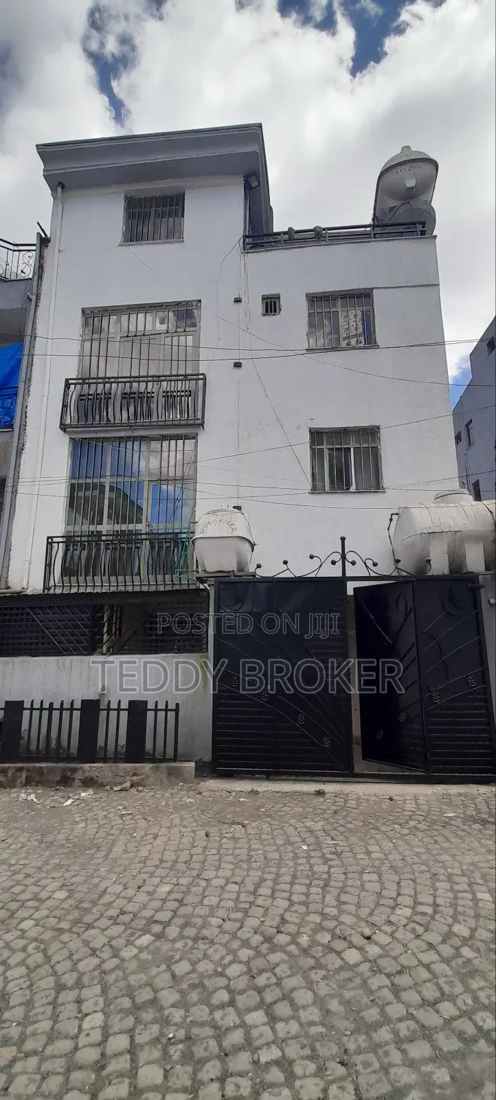 5bdrm House in Haile Garment, Nifas Silk-Lafto for sale