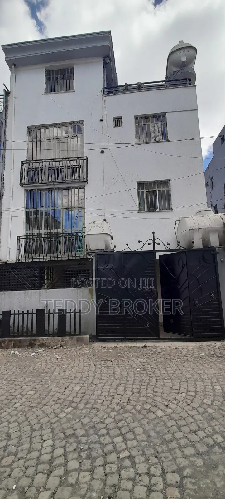 5bdrm House in Haile Garment, Nifas Silk-Lafto for sale