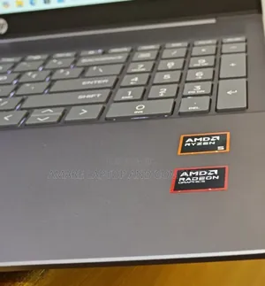 New Laptop HP Pavilion 15 8GB AMD Ryzen 5 SSD 512GB