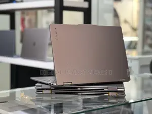 New Laptop Lenovo Yoga 700 16GB Intel Core I5 SSD 512GB