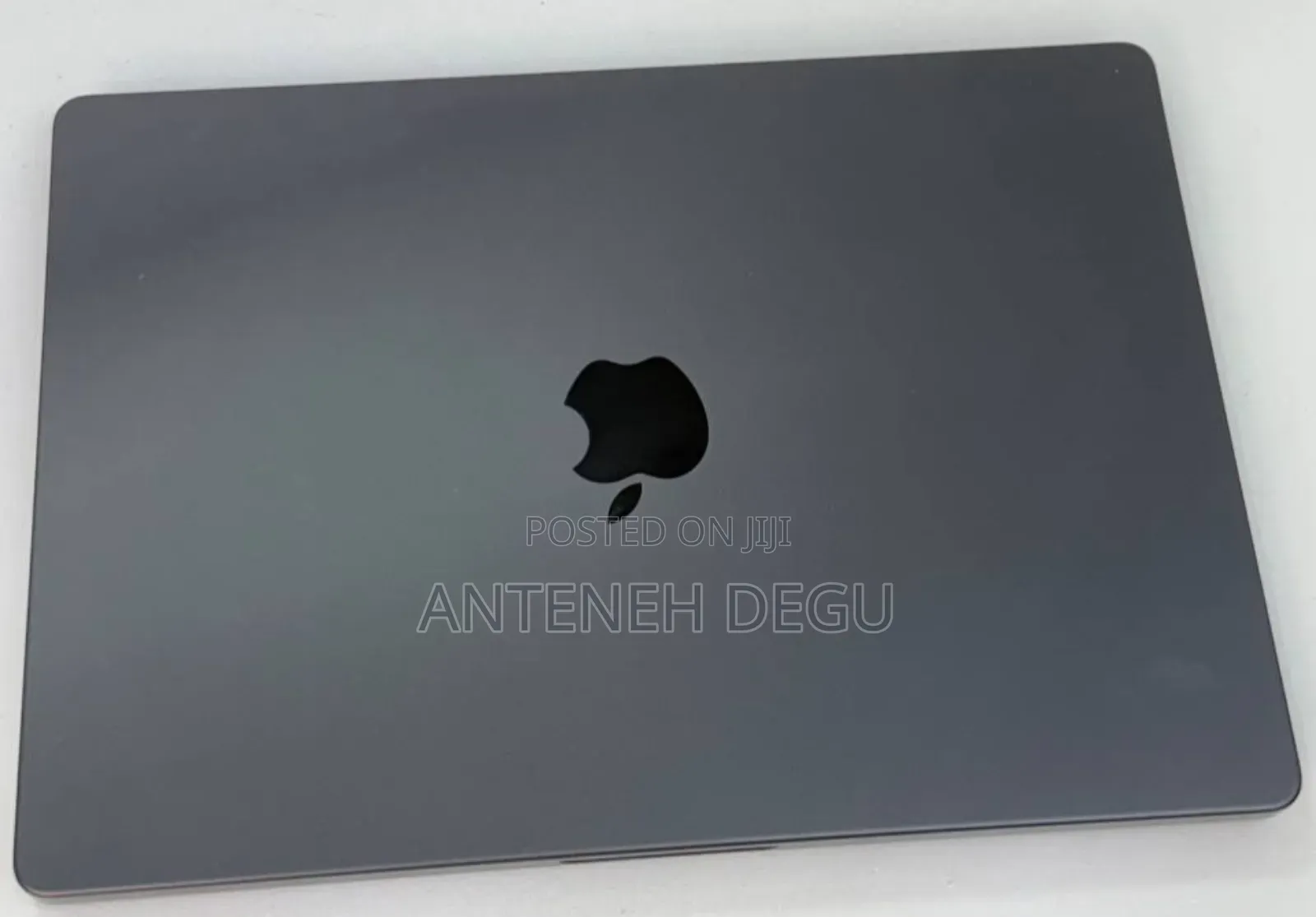 New Laptop Apple MacBook 18GB Apple M3 Pro SSD 512GB