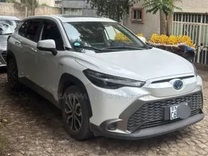 Toyota Frontlander 2024 Ivory