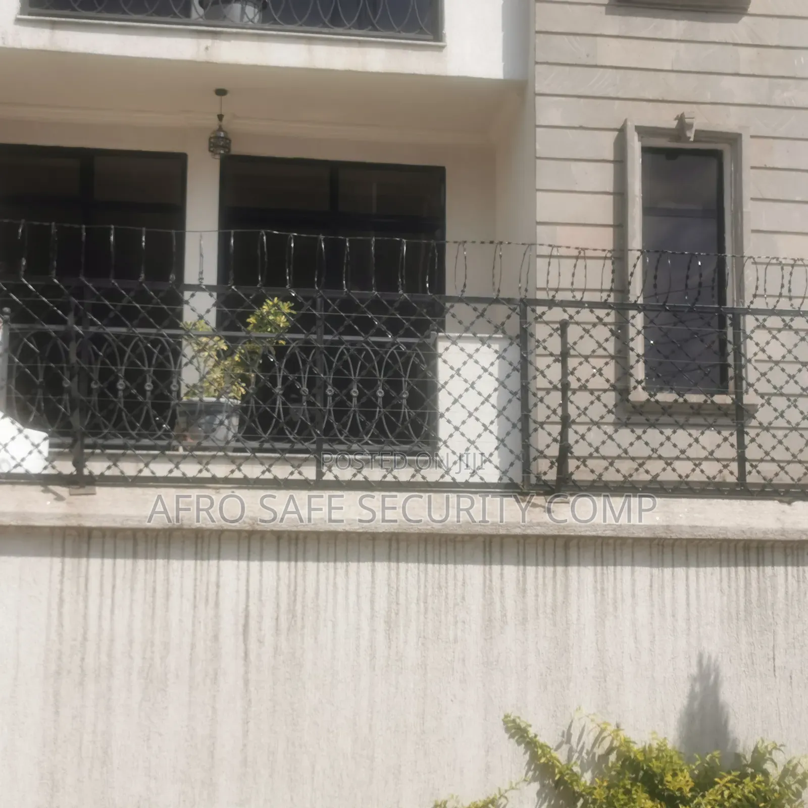 Danger Fence አደገኛ አጥር