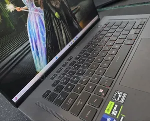 New Laptop Asus ROG Zephyrus G16 16GB Intel Core I9 SSD 1T