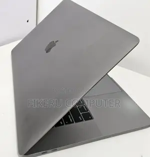 New Laptop Apple MacBook Pro 2019 16GB Intel Core I9 SSD 512GB