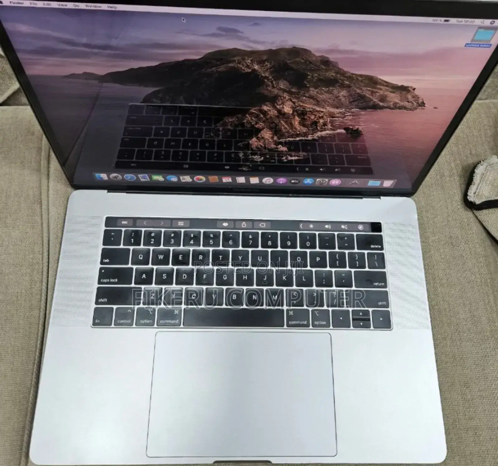 New Laptop Apple MacBook Pro 2019 16GB Intel Core I9 SSD 512GB