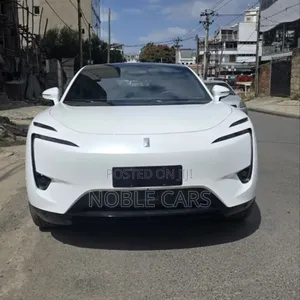 Photo - New Car 2025 Ivory