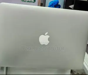 New Laptop Apple MacBook Air 2013 4GB Intel Core I5 SSD 256GB