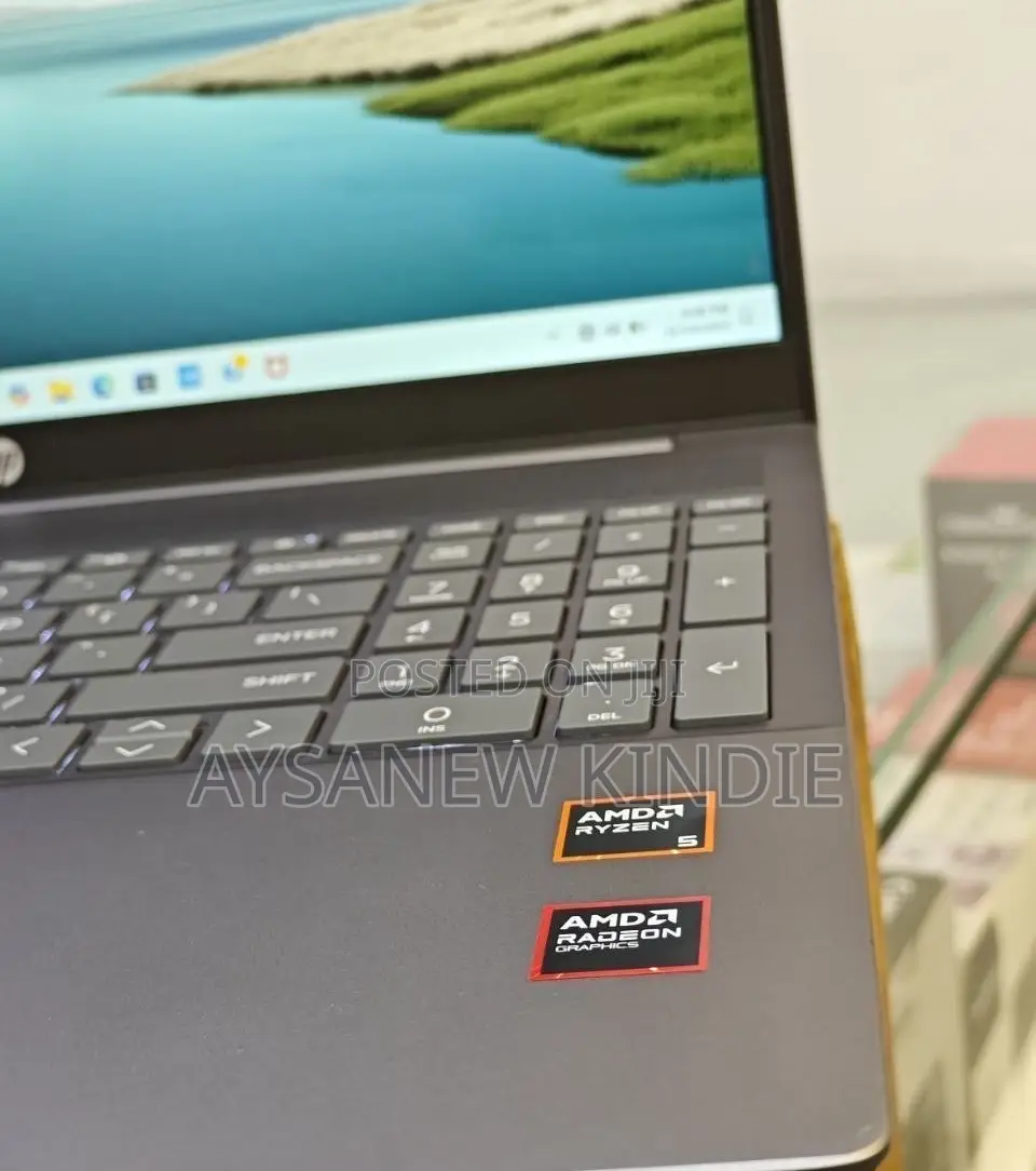 New Laptop HP Pavilion 15 8GB AMD Ryzen 5 SSD 512GB