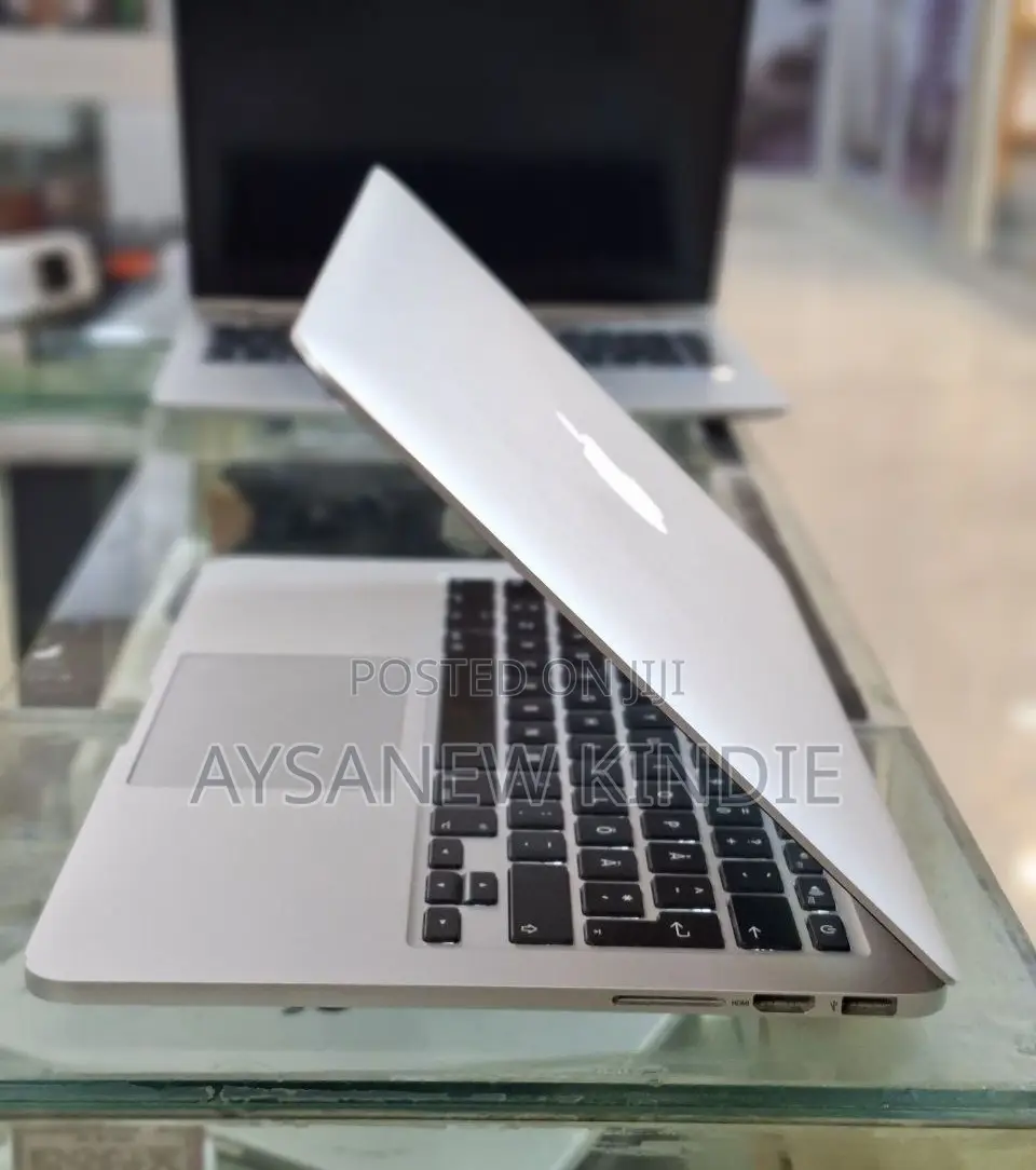 New Laptop Apple MacBook Pro 2014 8GB Intel Core I7 SSD 256GB