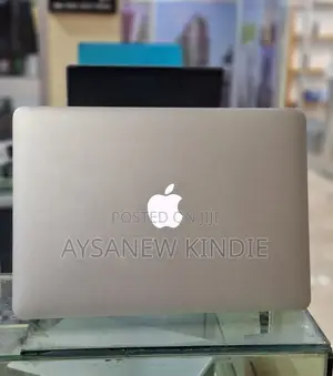 New Laptop Apple MacBook Pro 2014 8GB Intel Core I7 SSD 256GB