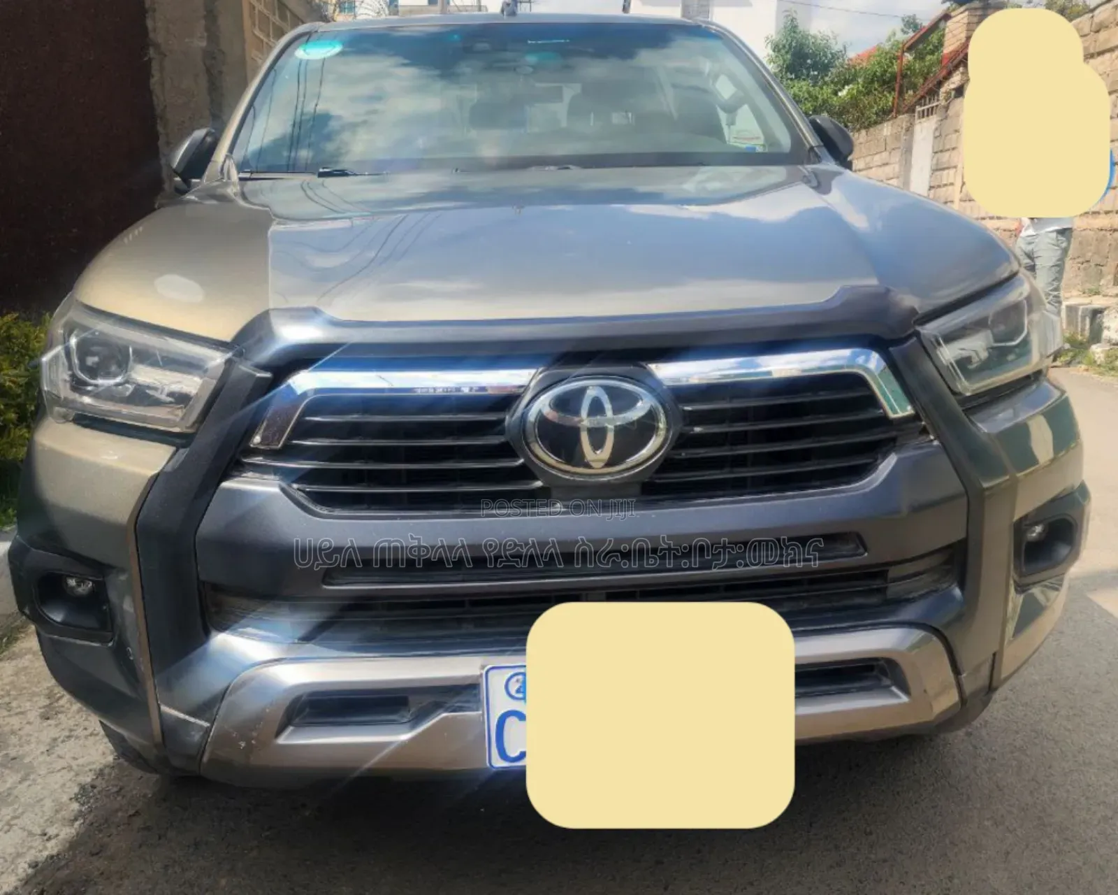 Toyota Hilux 2021 Gold
