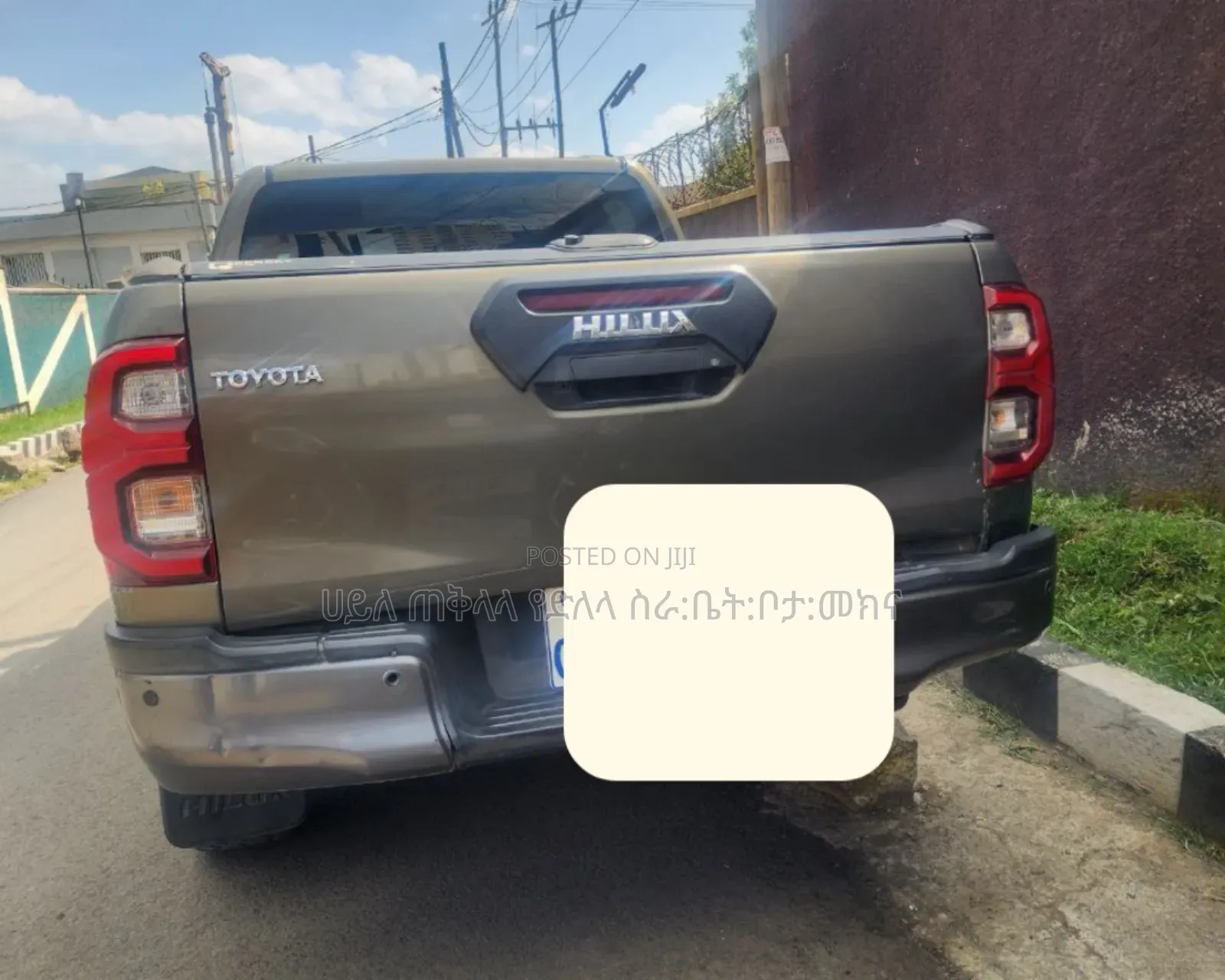 Toyota Hilux 2021 Gold