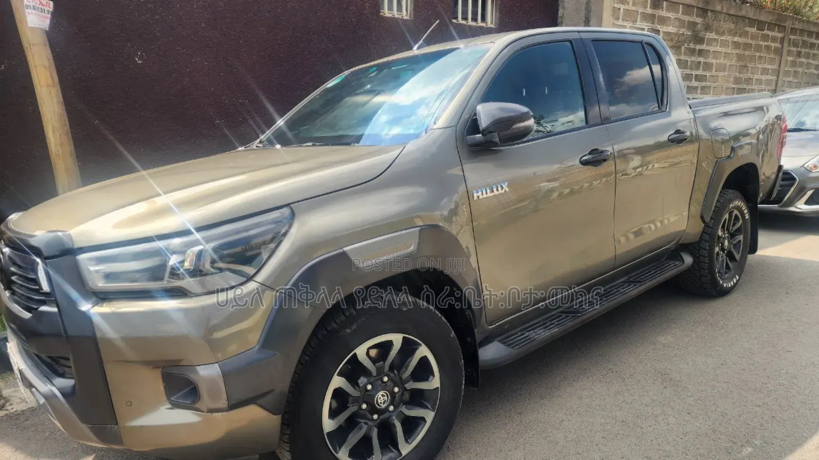Toyota Hilux 2021 Gold