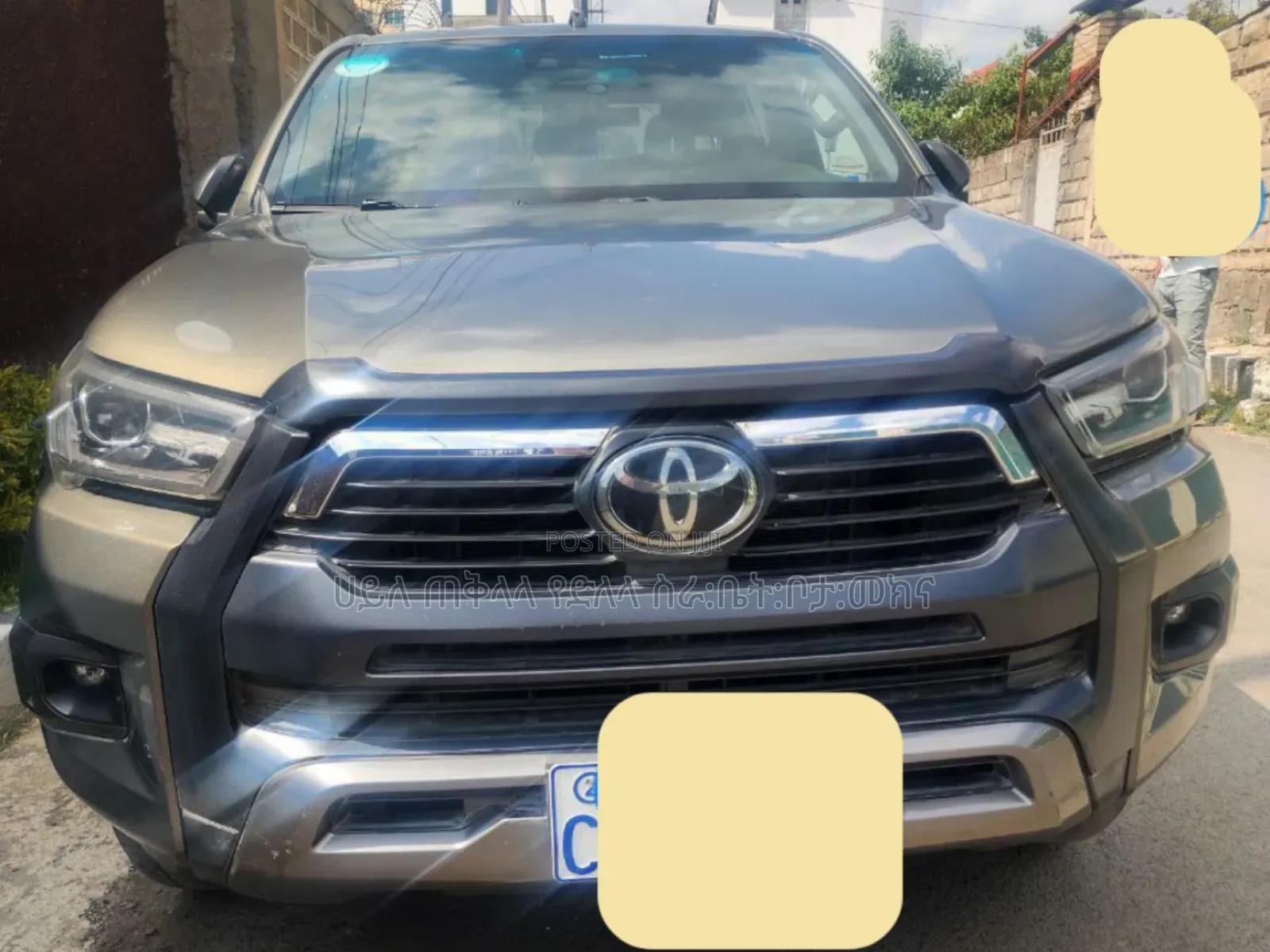 Toyota Hilux 2021 Gold