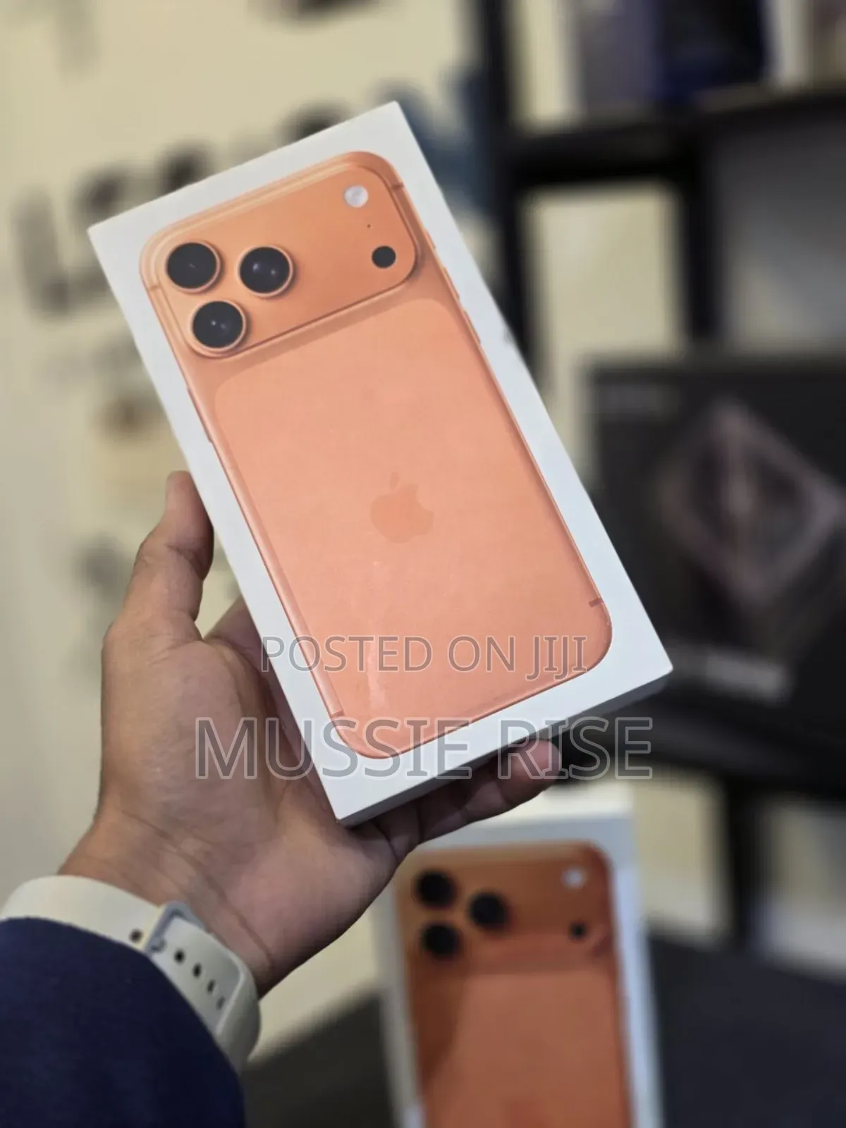 New Apple iPhone 17 Pro Max 256 GB Orange