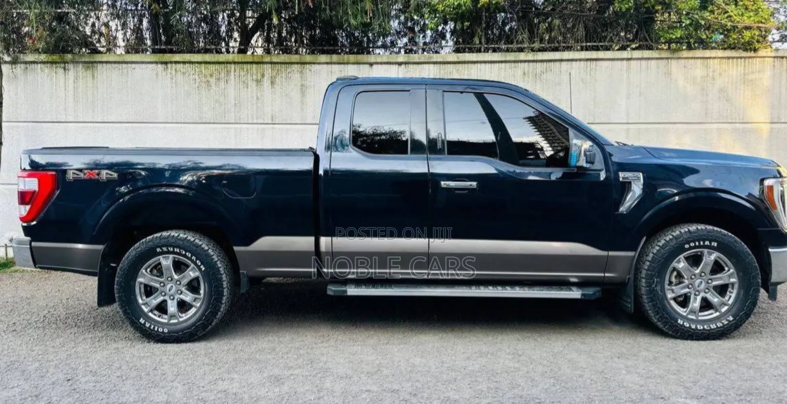 Ford F-150 LARIAT 2022 Matt Black