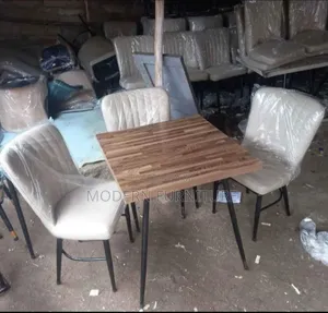 Cafe Hoteal Ande Home Table ጠረፔዛ