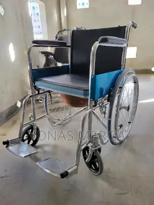 Commodo Toilet Wheelchair已官wheelchairs Travelling驕罅toilet Wheelchair