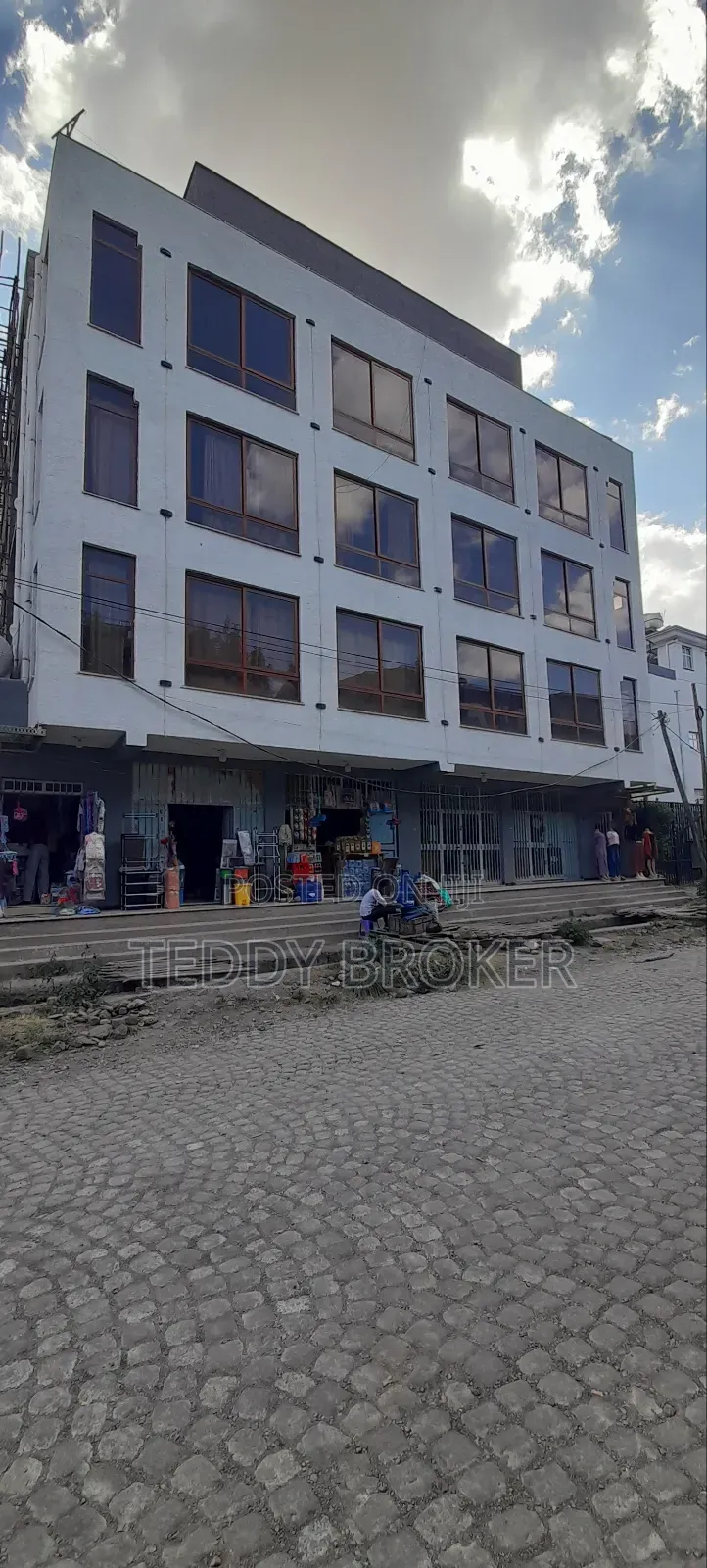 10bdrm House in Haile Garment, Nifas Silk-Lafto for sale