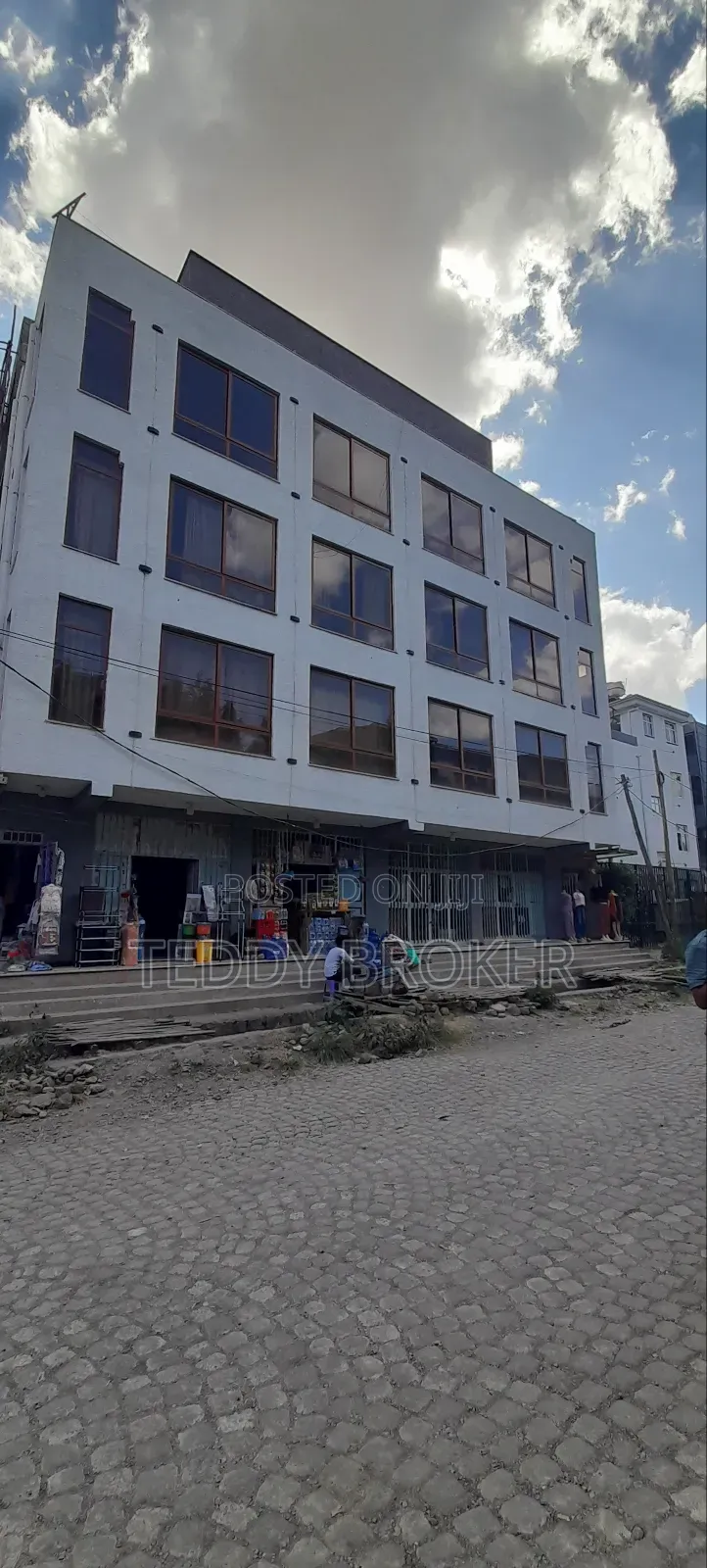 10bdrm House in Haile Garment, Nifas Silk-Lafto for sale