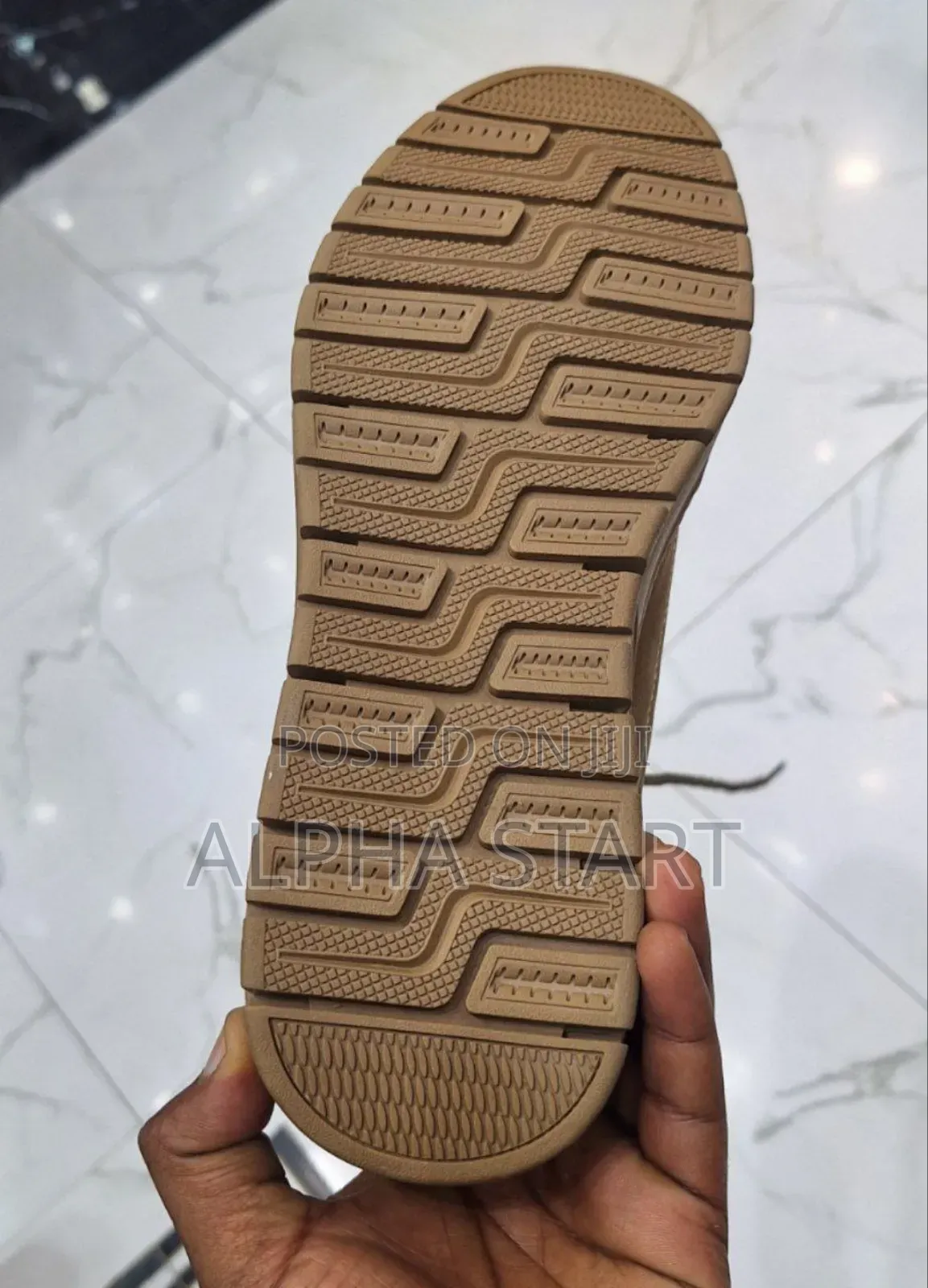  Clark's Flat Sneakers 
 Made in Vietnam