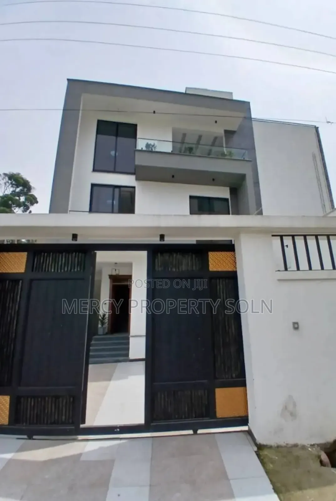 Furnished 6bdrm House in Bole for sale