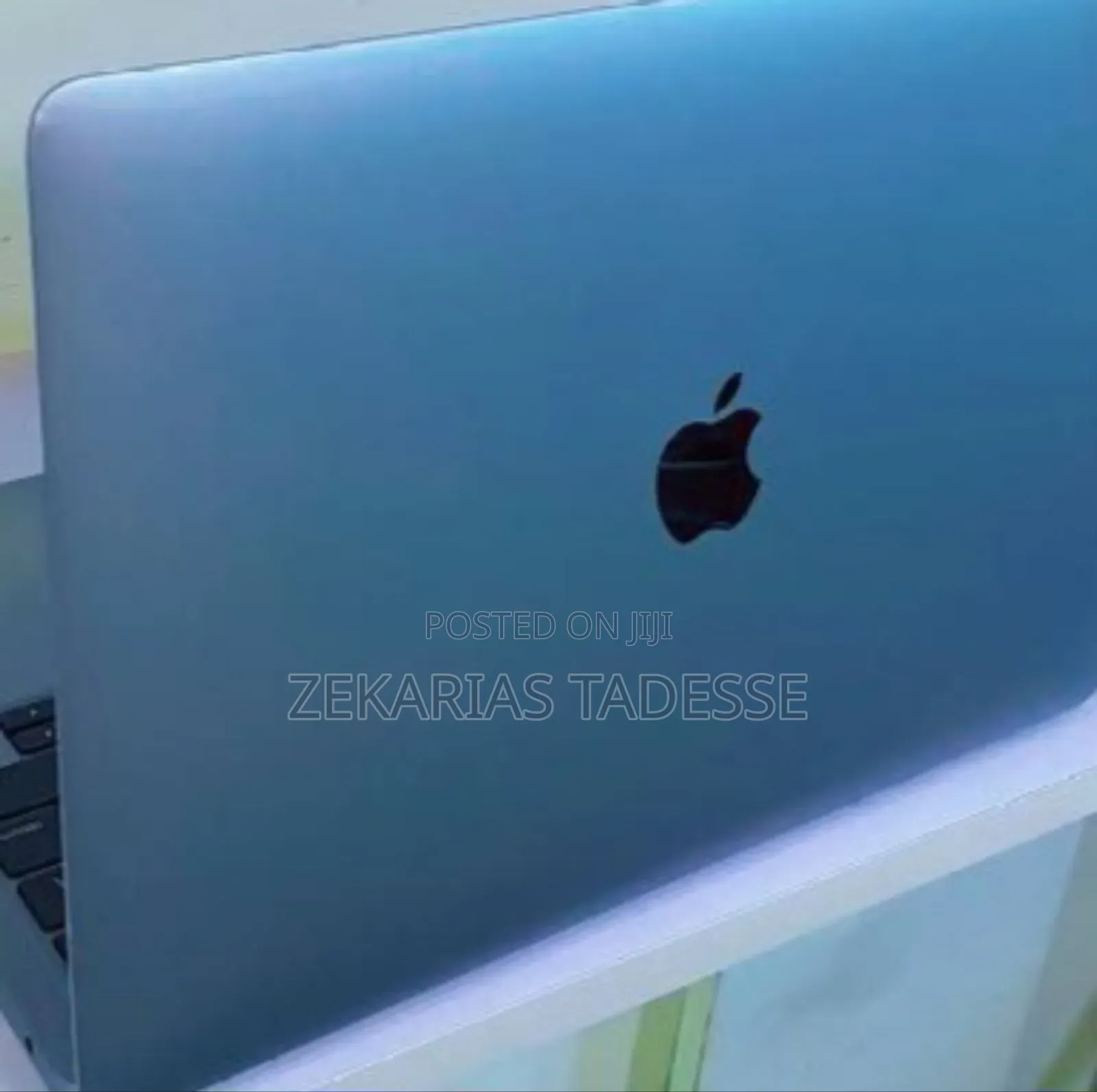 New Laptop Apple MacBook Air 2020 M1 8GB Apple M1 SSD 256GB