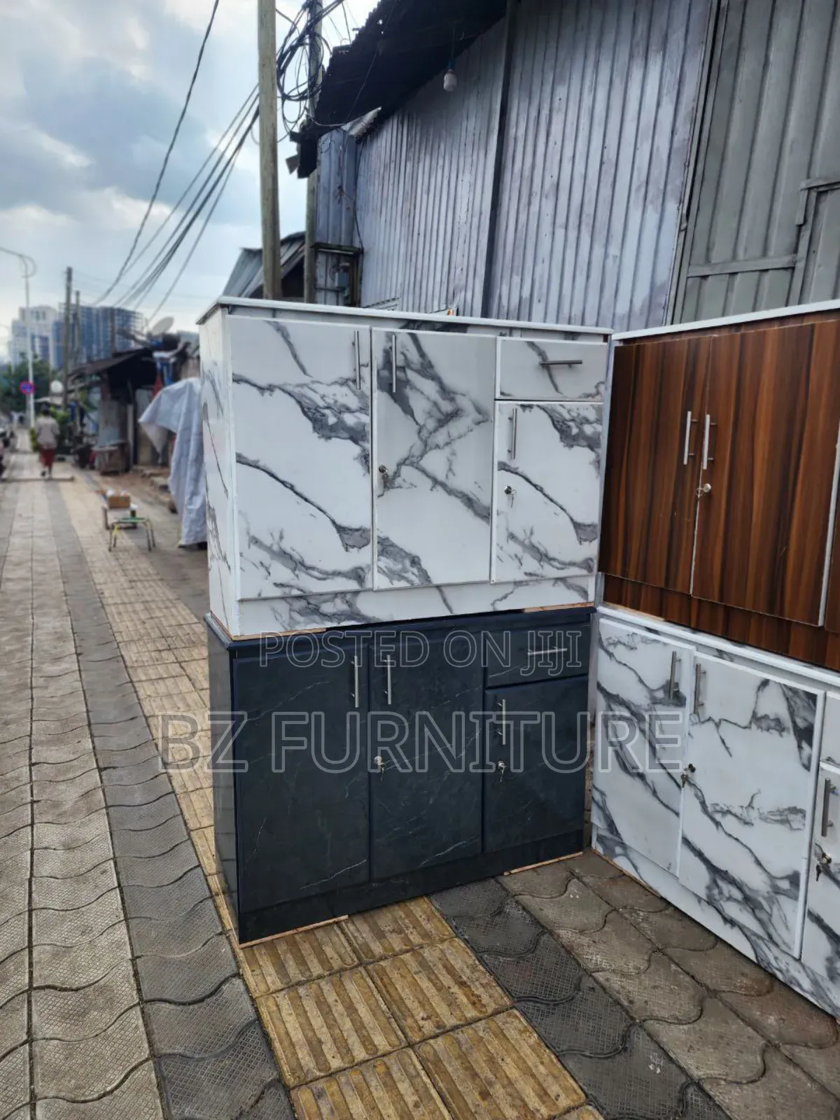 ብፌዎች Kitchn Cabinet