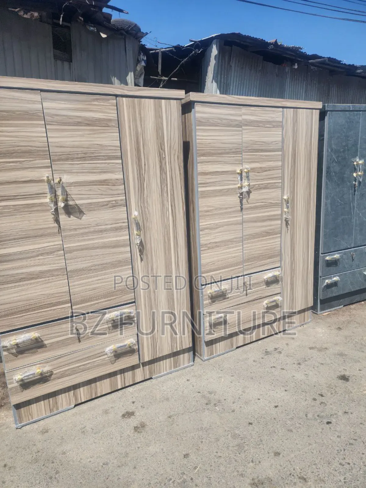 Closet ቁምሳጥን በተለያየ የከለር አማራጭ