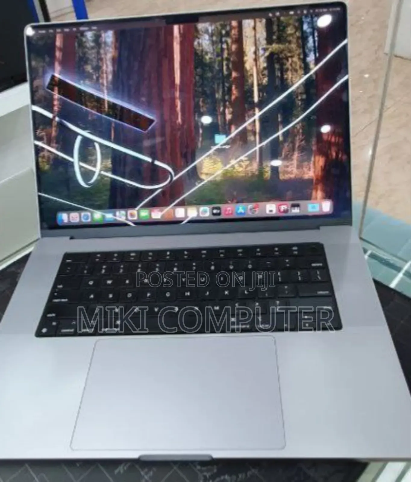 New Laptop Apple MacBook Pro M1 8GB Intel SSD 1T
