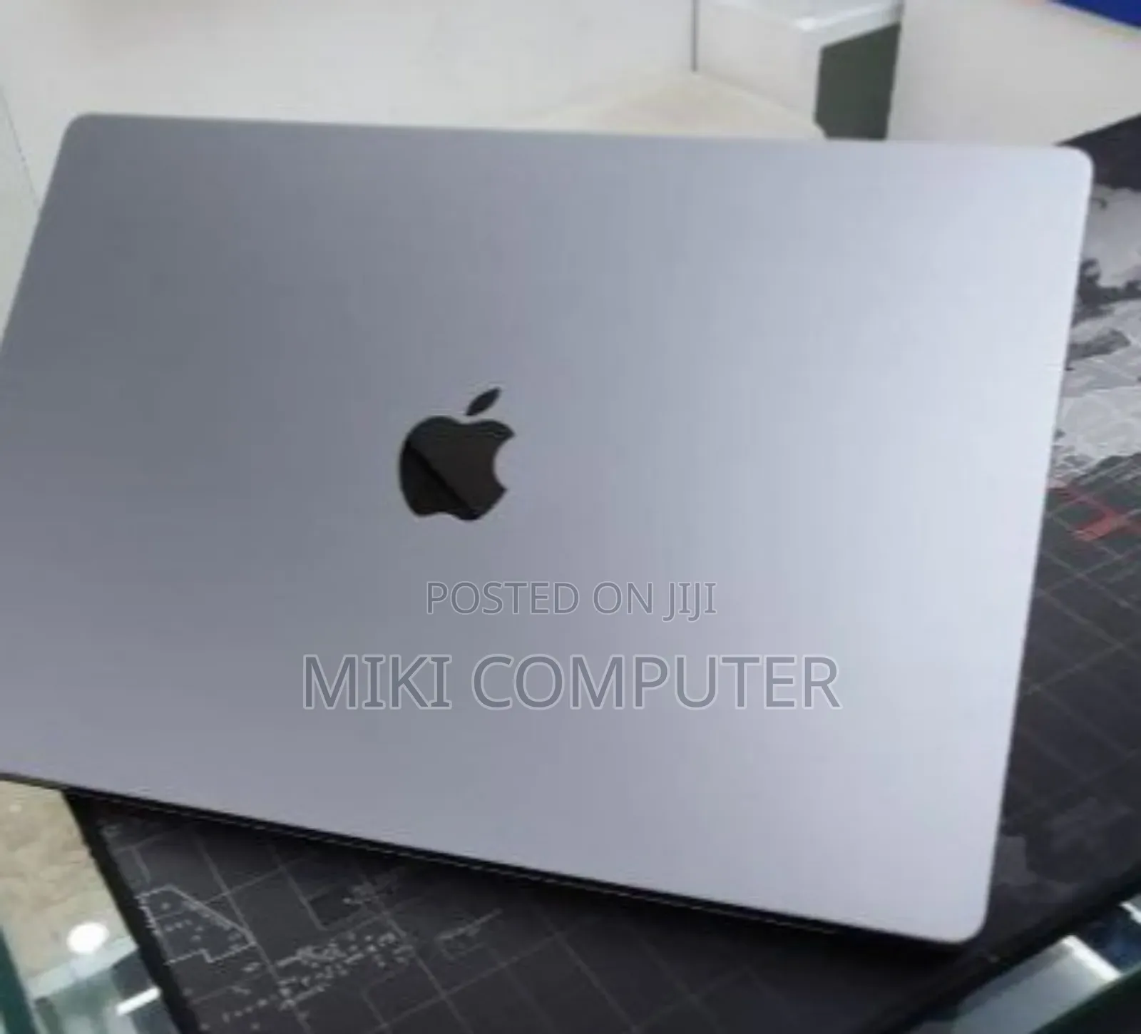 New Laptop Apple MacBook Pro M1 8GB Intel SSD 1T