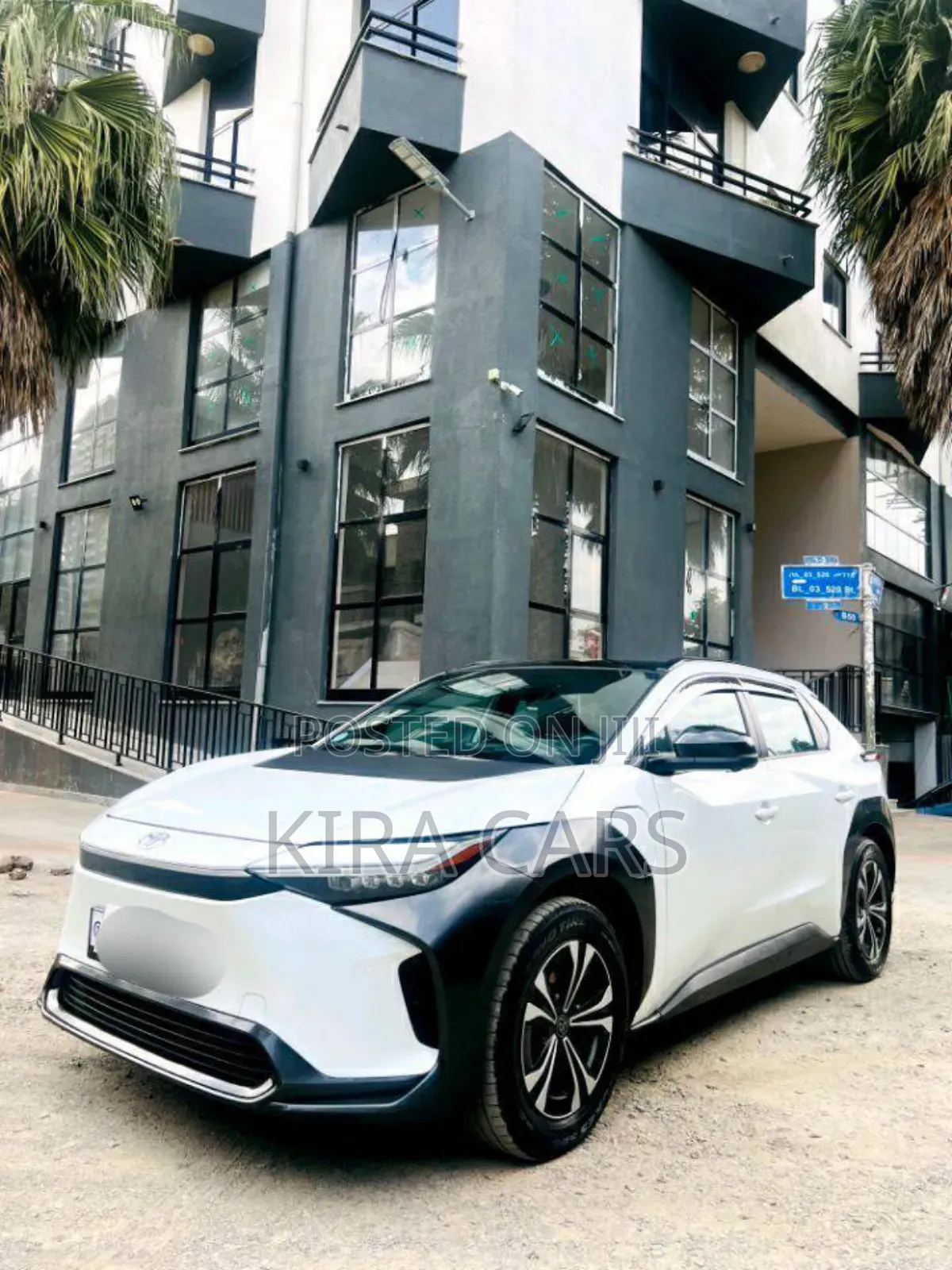 Toyota bZ4X 2022 White