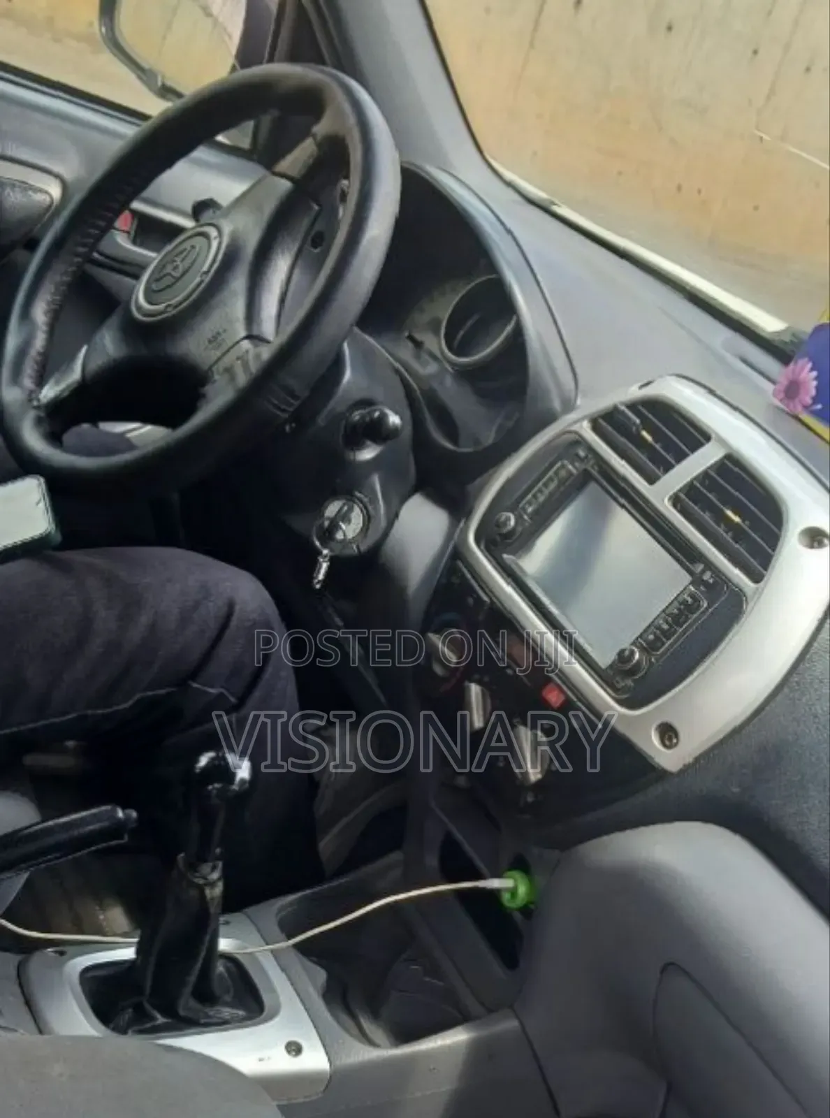 Toyota RAV4 2002 White