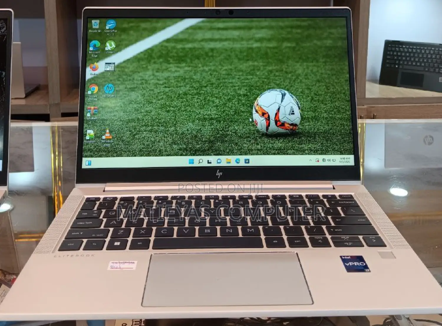 New Laptop HP EliteBook 640 G10 16GB Intel Core I7 SSD 512GB