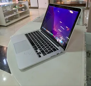 New Laptop Apple MacBook 2015 8GB Intel Core I5 SSD 256GB