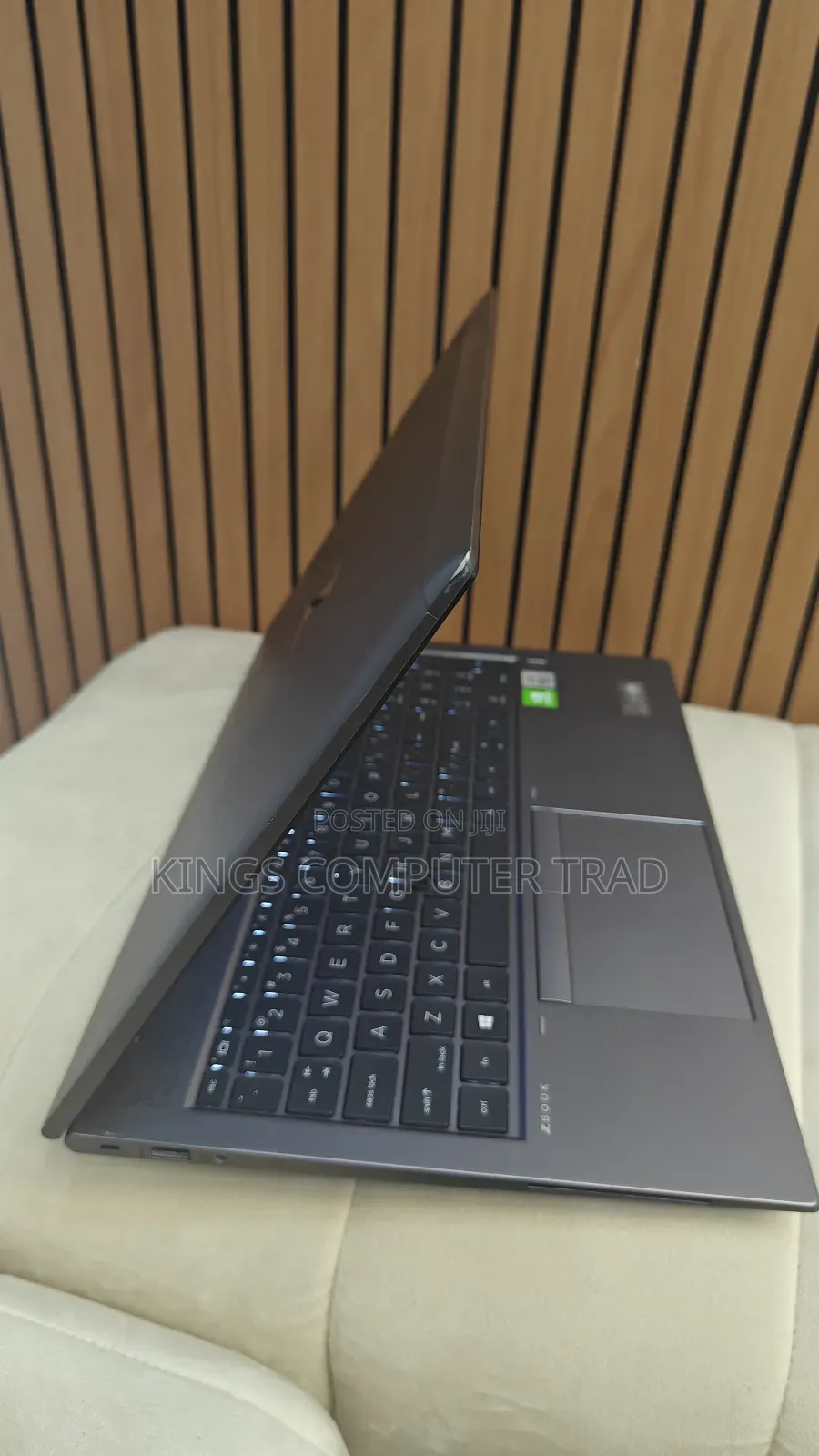 New Laptop HP ZBook Firefly 15 G7 16GB Intel Core I7 SSD 512GB