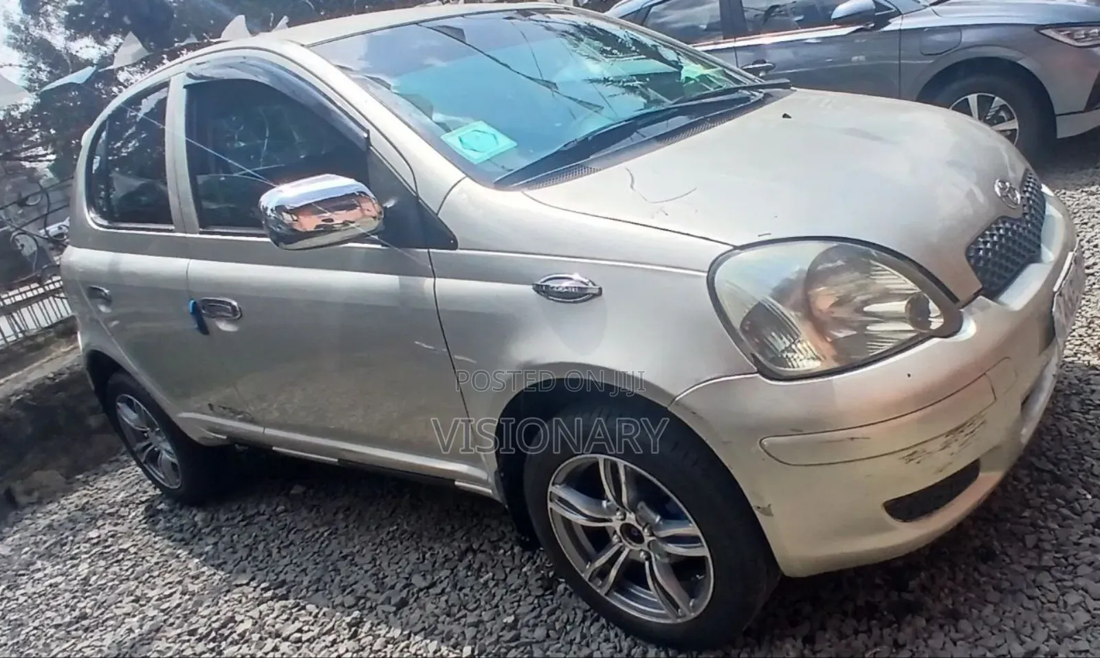Toyota Vitz 2004 Gold