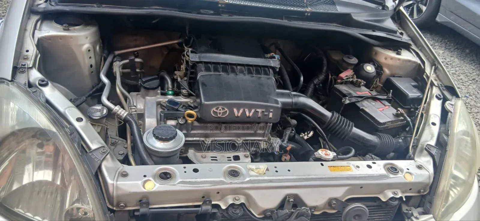 Toyota Vitz 2004 Gold