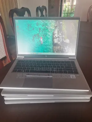Photo - Laptop HP EliteBook 840 G7 16GB Intel Core I5 SSD 256GB