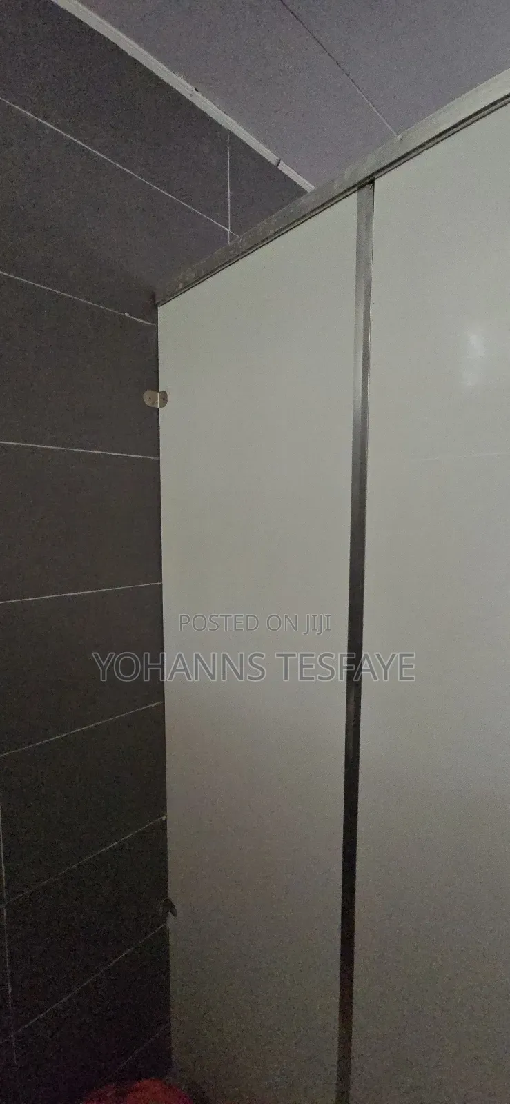 Toilet Partition / HPL