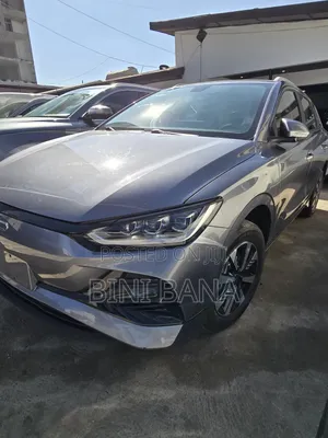 New BYD E2 43 kWh 94 hp FWD 2025 Gray