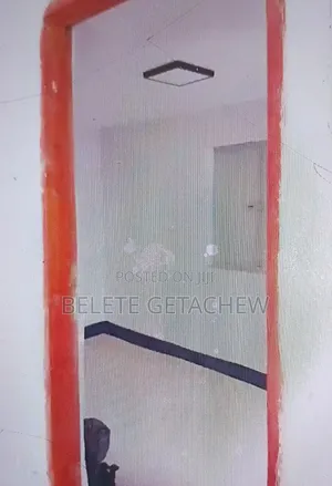 3bdrm Villa in Megenagna Shola. Old, Yeka for sale