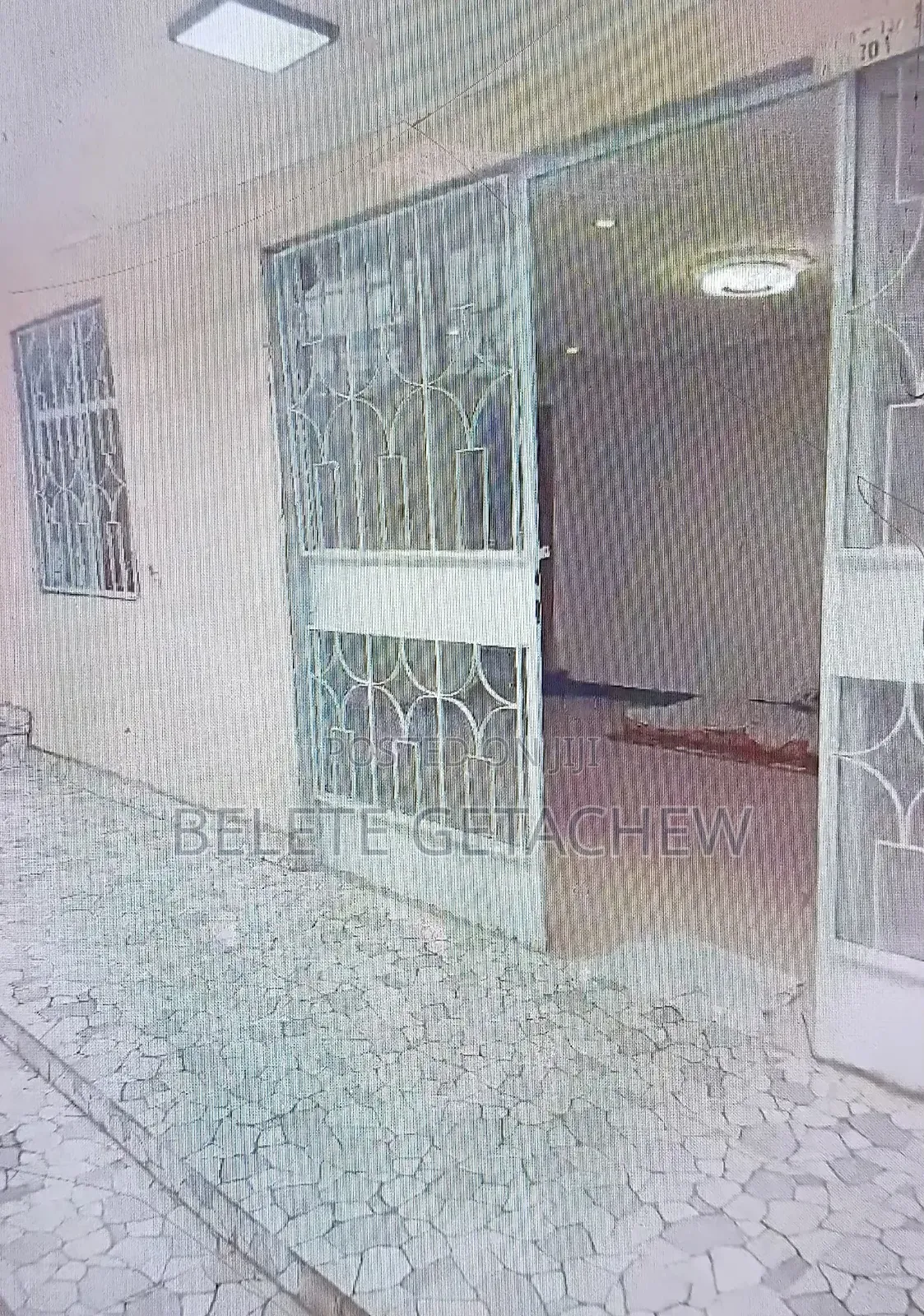 3bdrm Villa in Megenagna Shola. Old, Yeka for sale