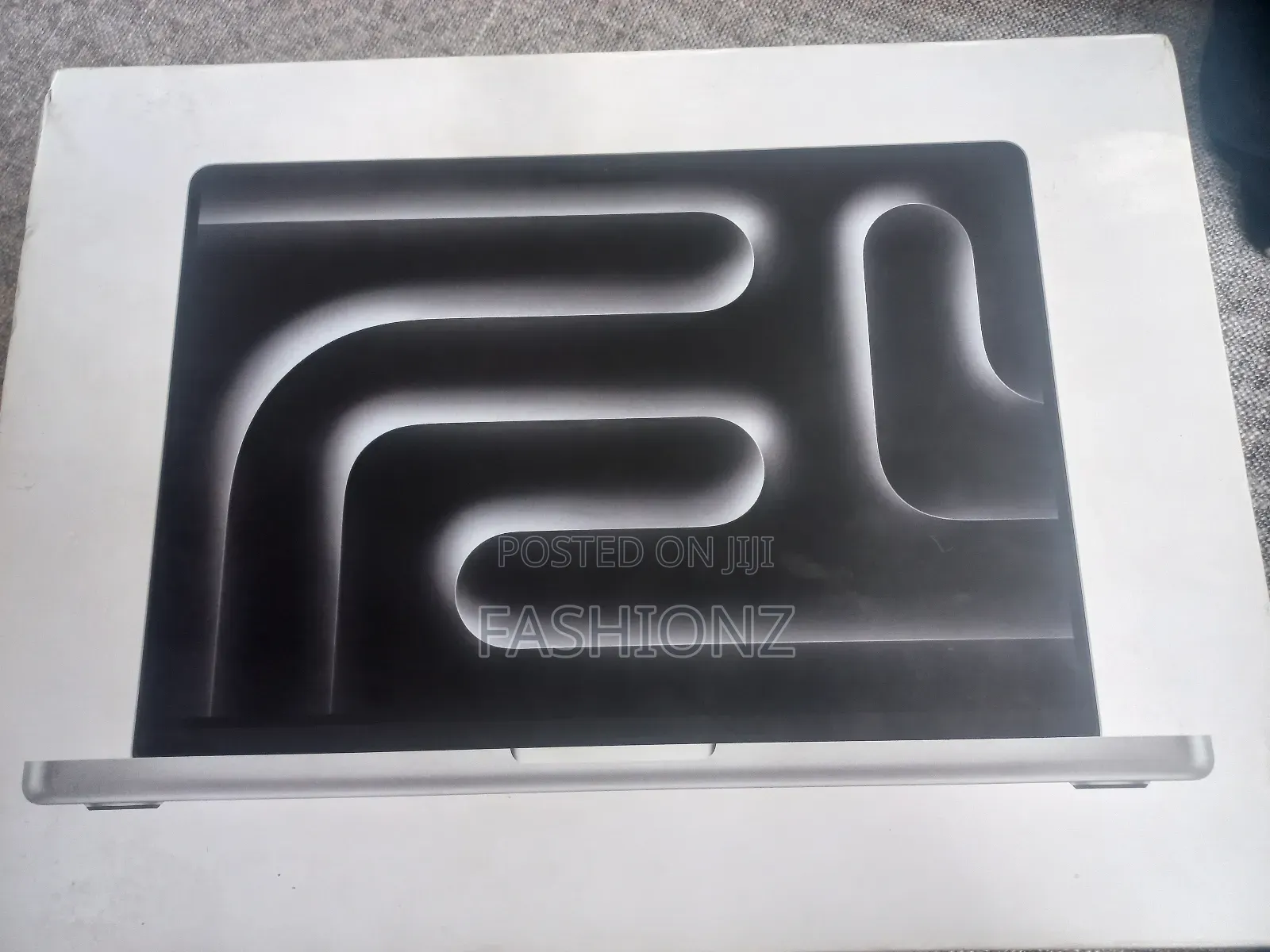 New Laptop Apple MacBook Pro 2023 M3 14-Inch 8GB Apple M3 SSD 512GB